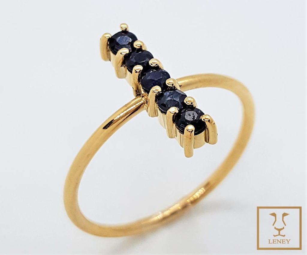 ANILLO BARRA VERTICAL DE ZAFIRO